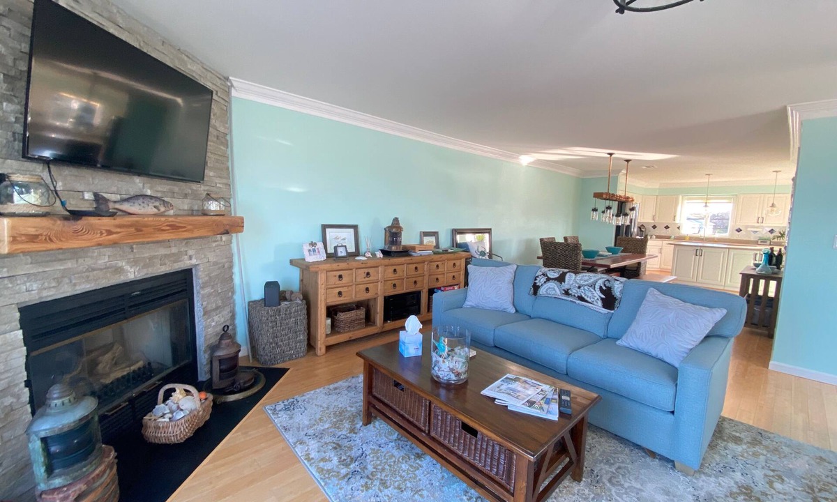 Willoughby Spit Condo | Shore Beats Work . Direct Beachfront!