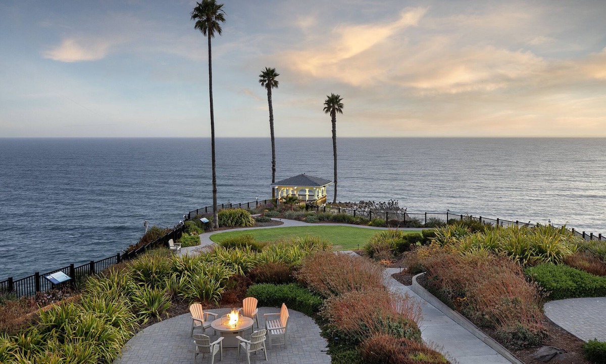 Motel District Hotel | Shore Cliff Hotel