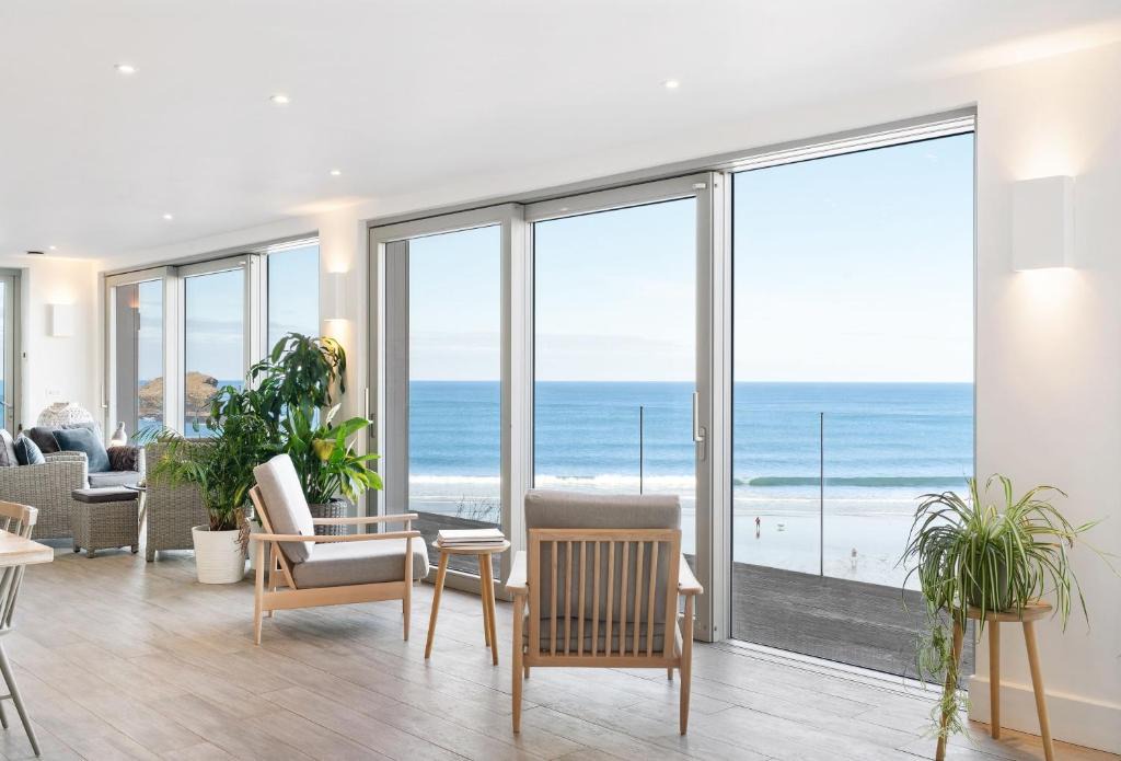 Portreath House | Shore Edge