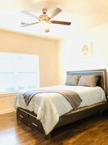 Texas City Apartment | ShoreSide Retreat near Galveston Pool Parking&WiFi