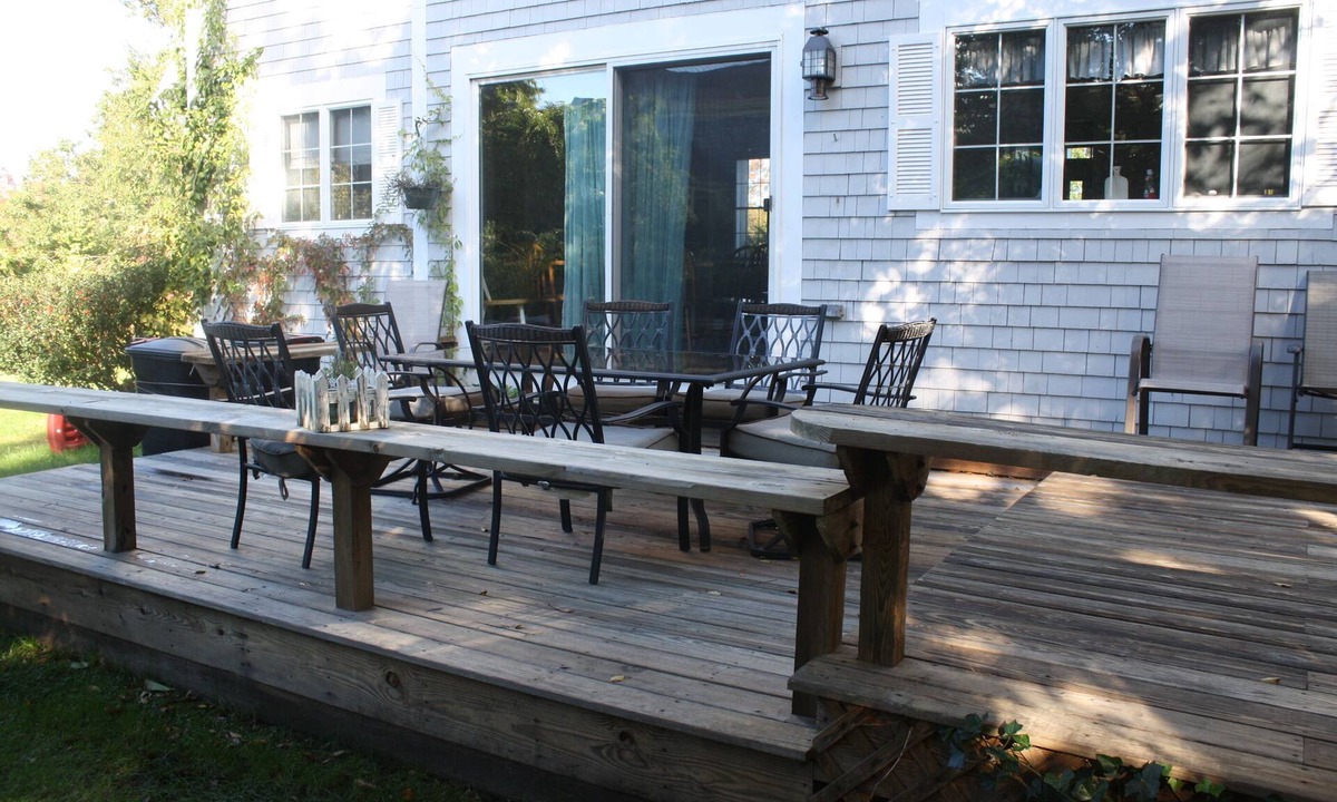 East Dennis House | Short walk to Sesuit Harbor