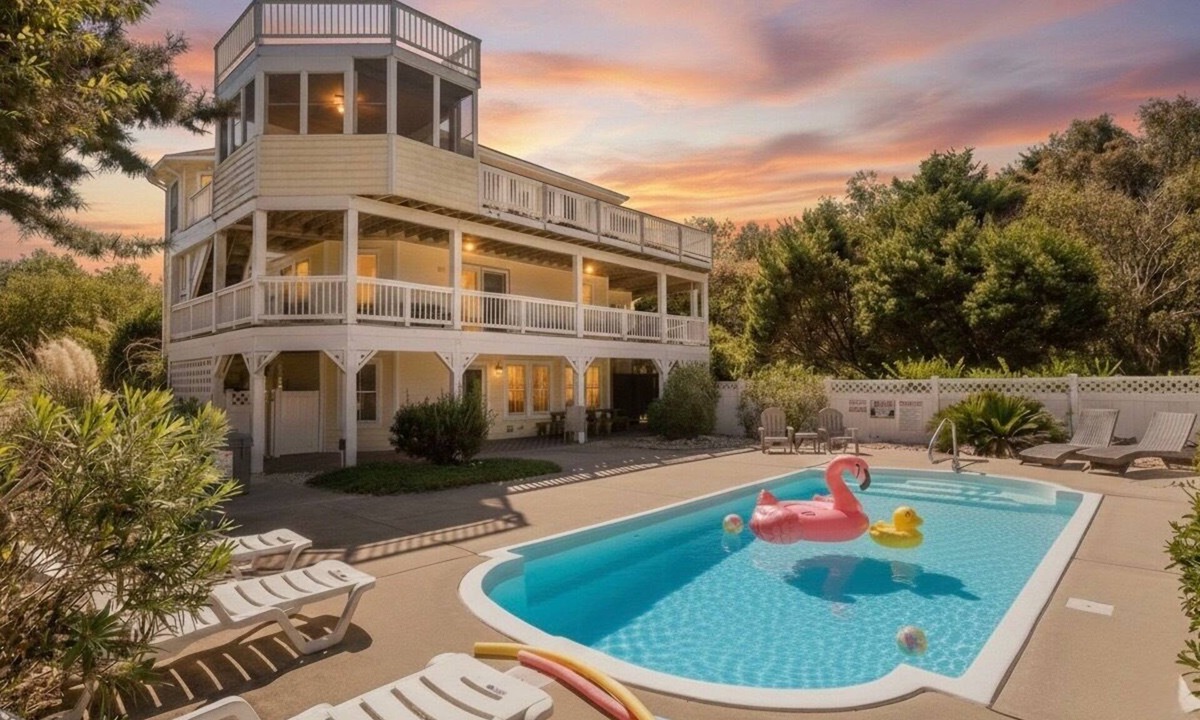 Sea Scape House | Show Boat - Kitty Hawk MP 2.5, Pool, Hot Tub, Rec Room, Pool Table, Golf Course Views