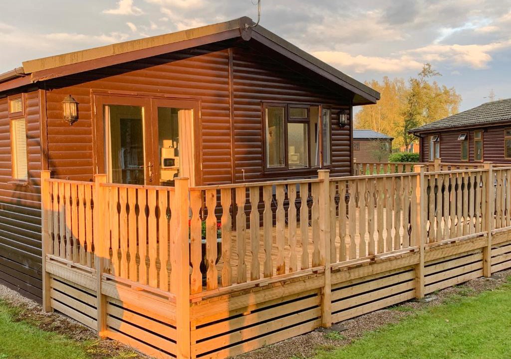 Tewitfield House | Shrimpers Lodge