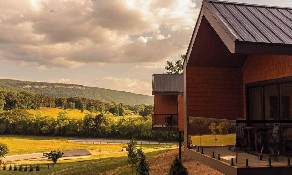 Wildwood Apartment | Side-by-Side Luxury Cabins with Panoramic Views