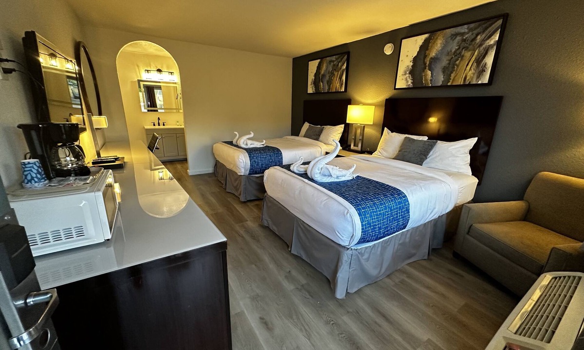 San Andreas Hotel | Sierra Inn