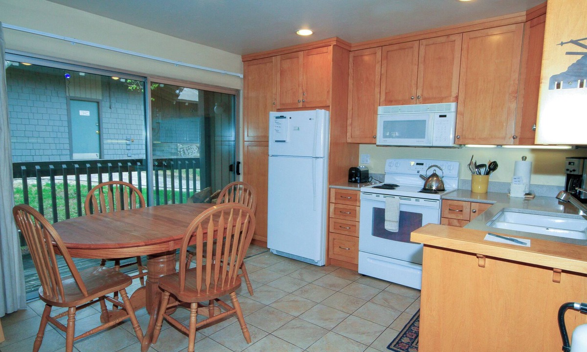 Mammoth Lakes Condo | Sierra Park Villas #20