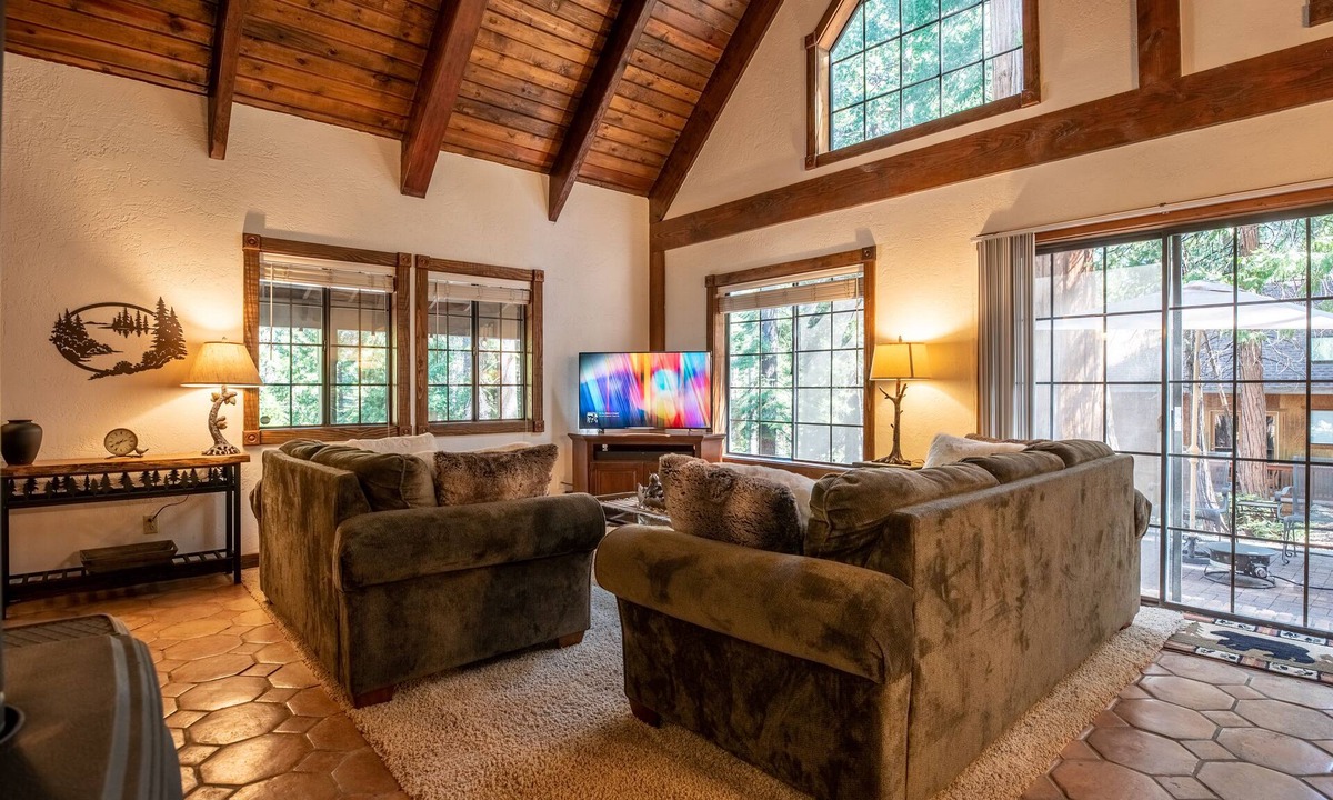 Dorrington Cabin | Sierra Serenity - w/Central Heat!