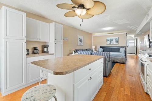 Midtown Ocean City House | Siesta Villa 104s