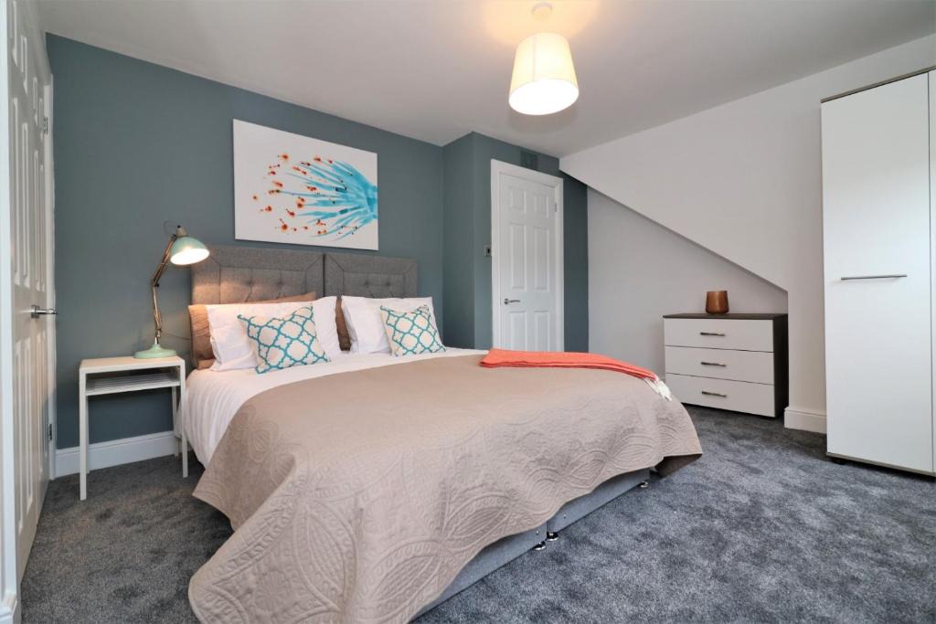 Hamilton Apartment | Signature - Hamilton House