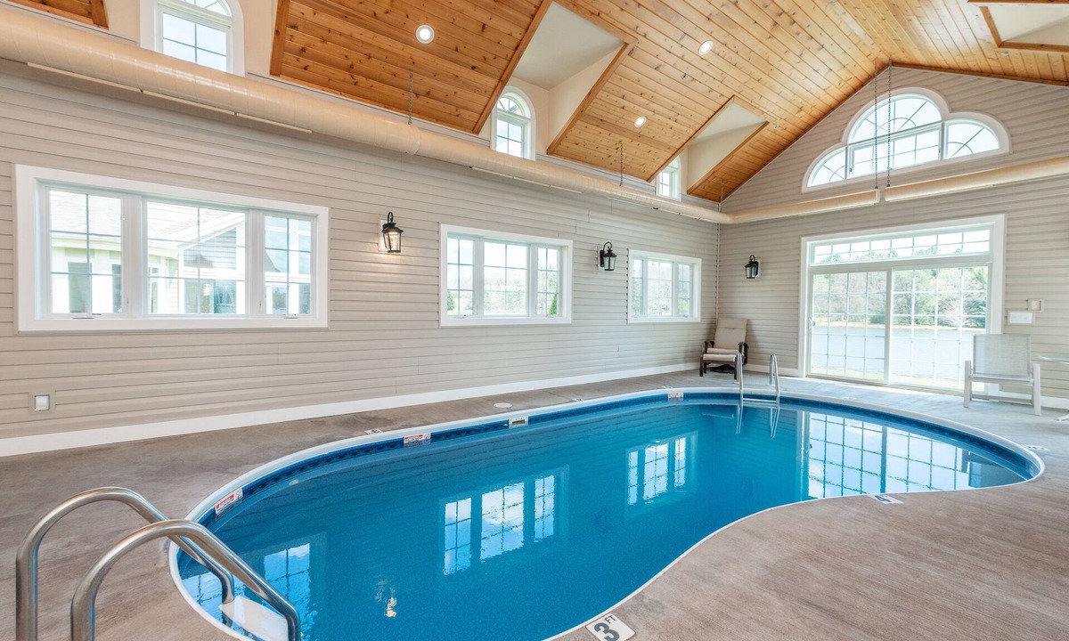 Waterfront Greens House | Signature Lakefront Home w/Pool & Views