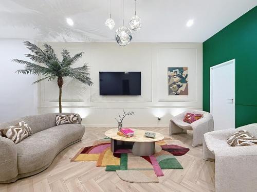 Les Cordeliers Apartment | Signature suite - 3BR - Hyper Centre - 6p