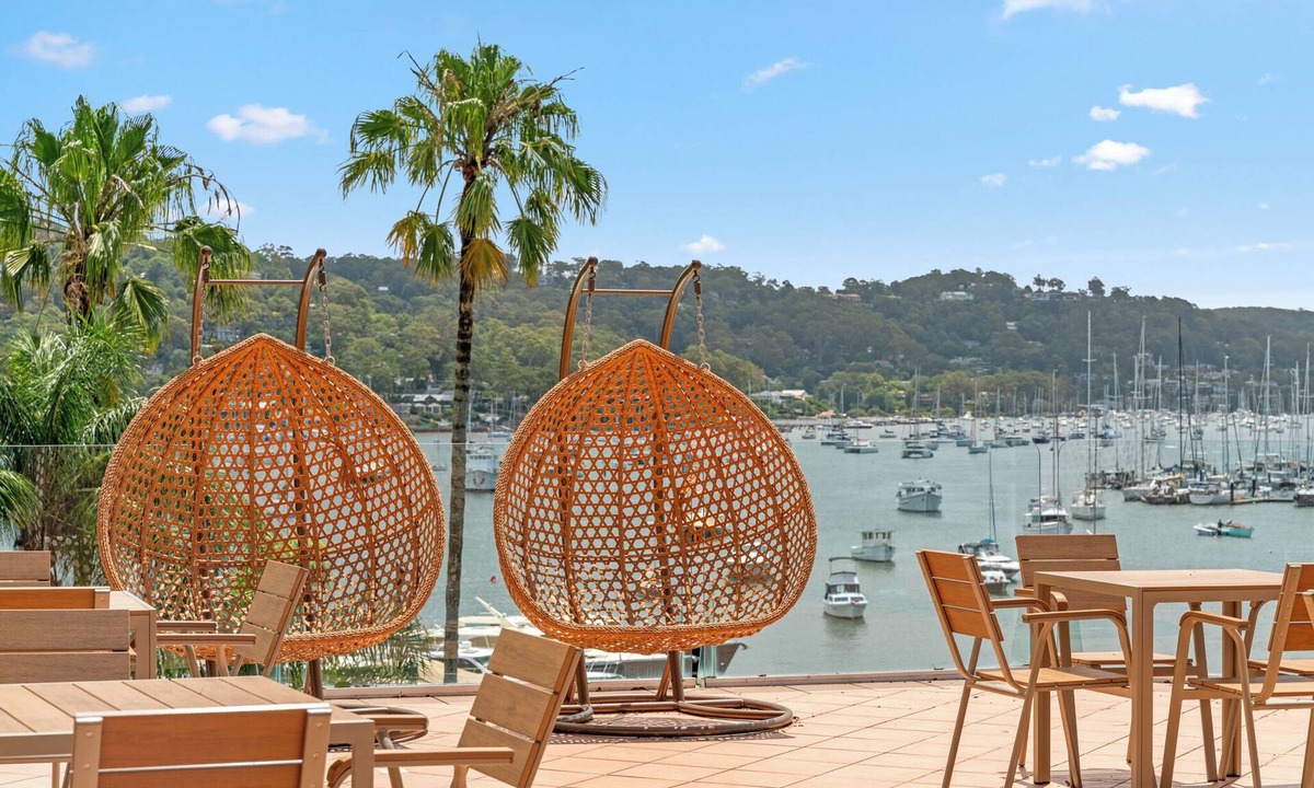 Newport Hotel | Silkari Mirage Newport