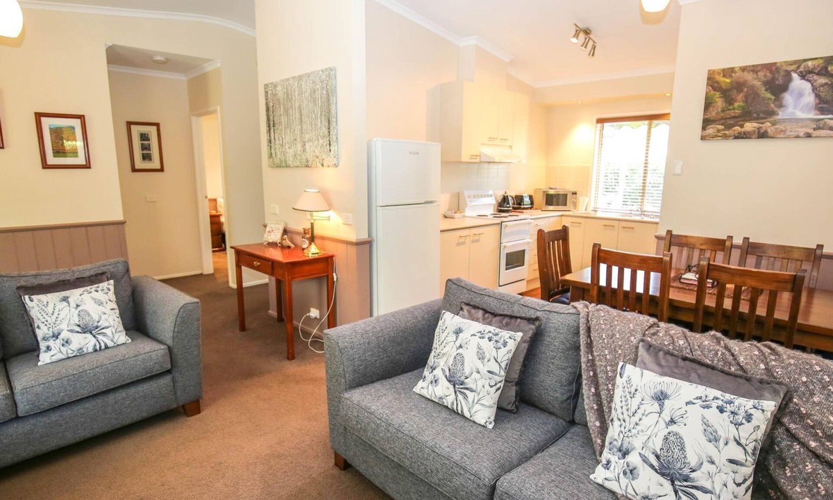 Bright Cottage | SILVER BIRCHES HOLIDAY VILLAGE - UNIT 7