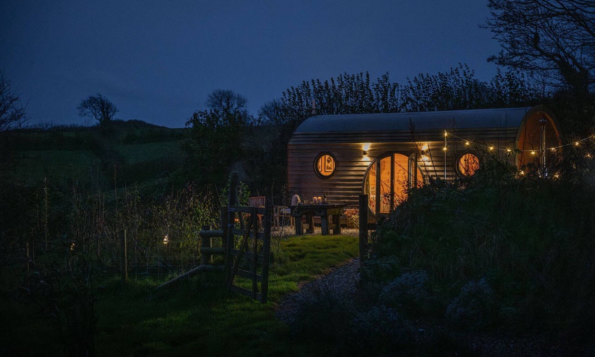 Newton Ferrers Cabin | Silver Moon - a cabin that sleeps 2 guests