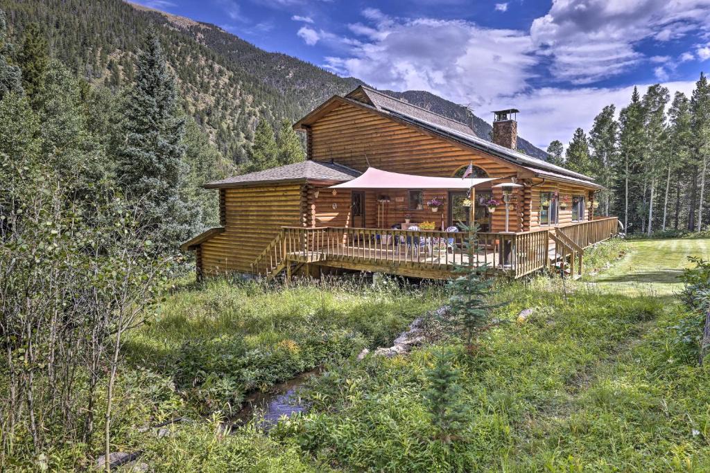 Silver Plume House | Silver Plume Mountain Haven with Views & Deck!