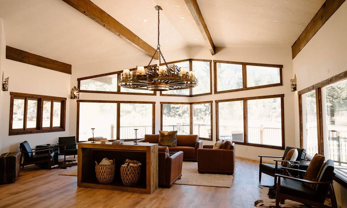 Easton Cabin | Silver Ridge Ranch