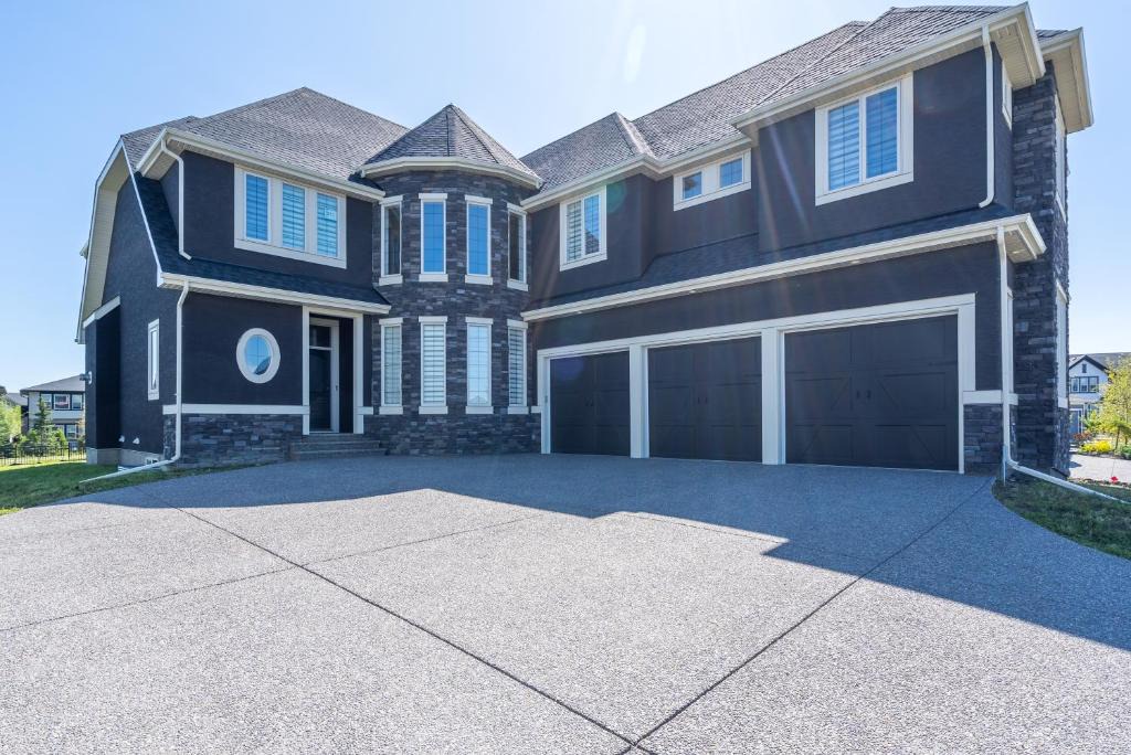 Silverado Villa | Silverado Presidential Mansion by Spruce Meadows