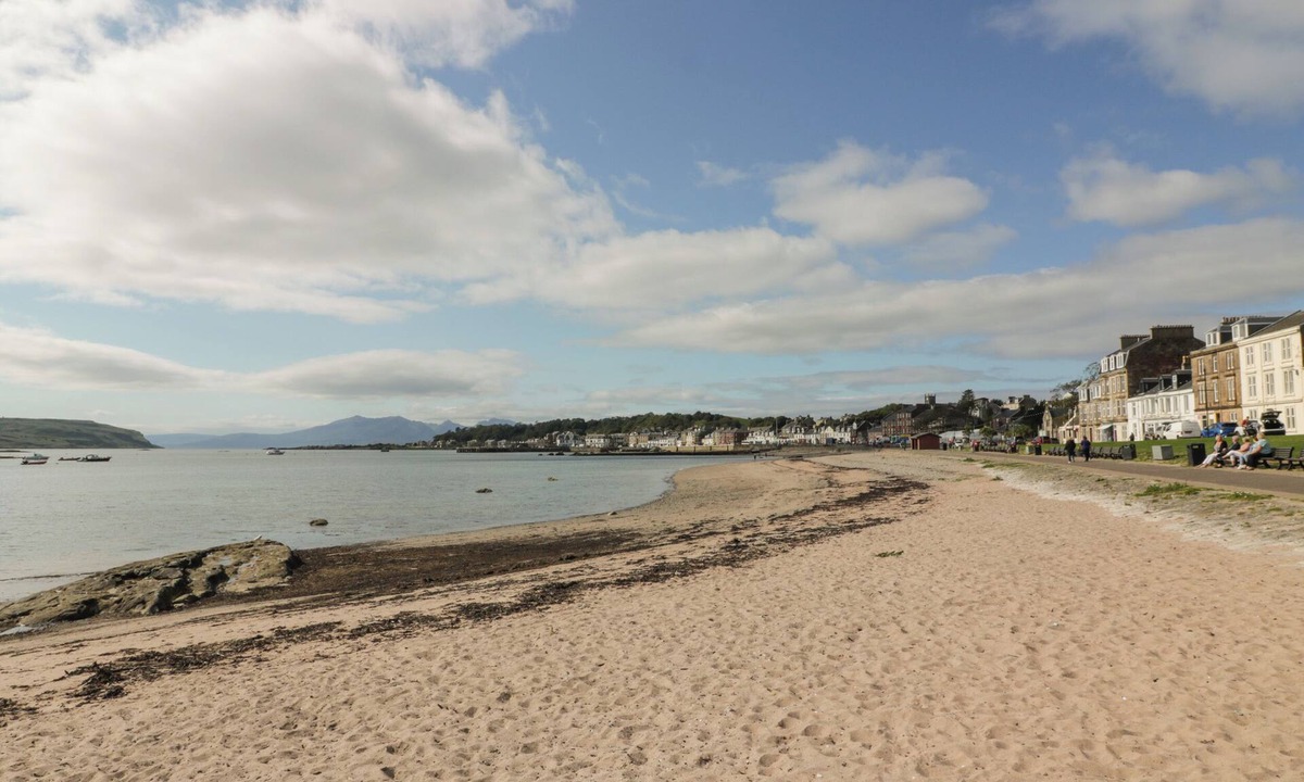 Millport Cottage | Silverbells