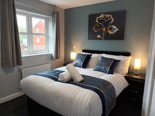 Oldbury House | Silverlight's Place - 2BR Home in Central Oldbury