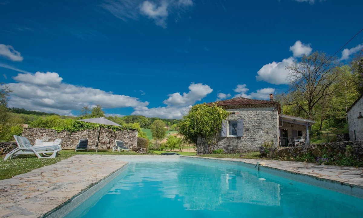 Castelnau-Montratier-Sainte-Alauzie House | Simple holiday home with private pool