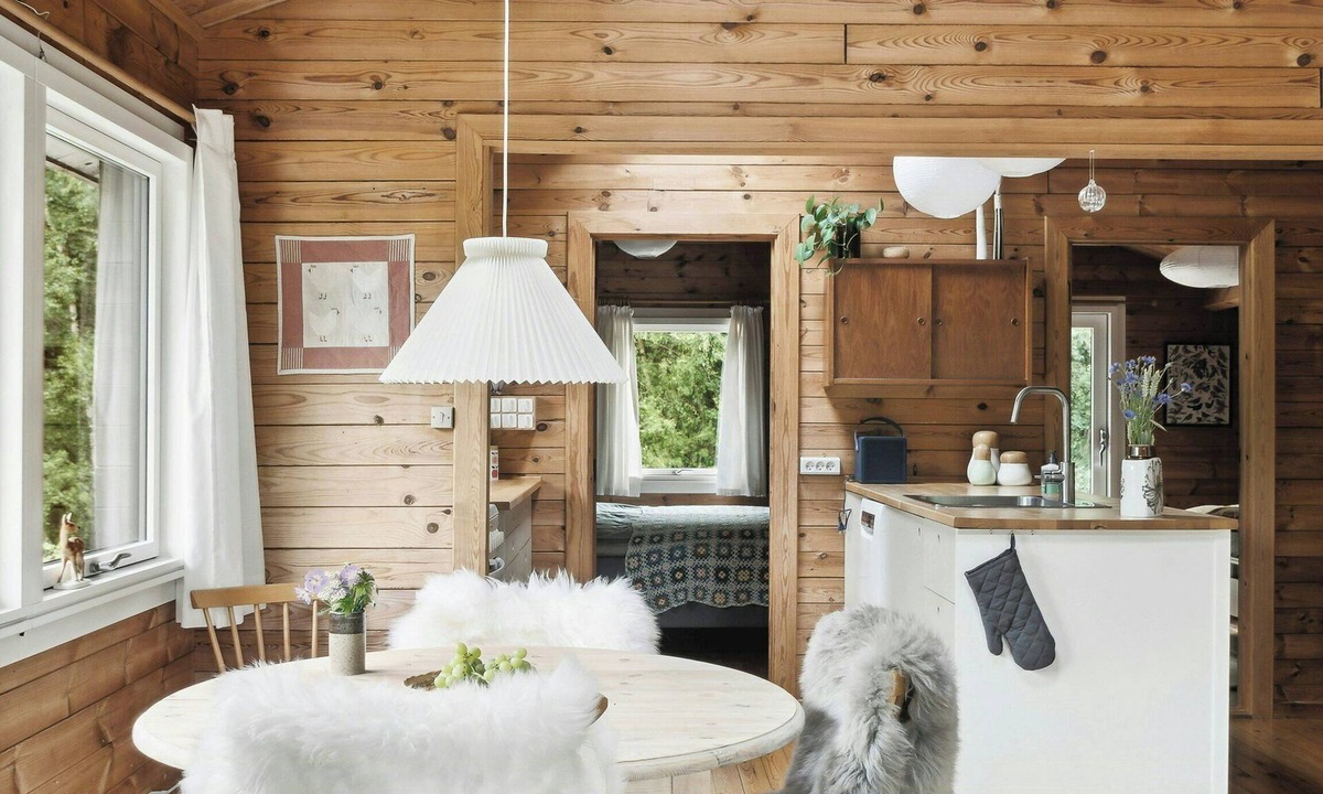 Nordost House | Simple life in traditional home by Lyngså Beach