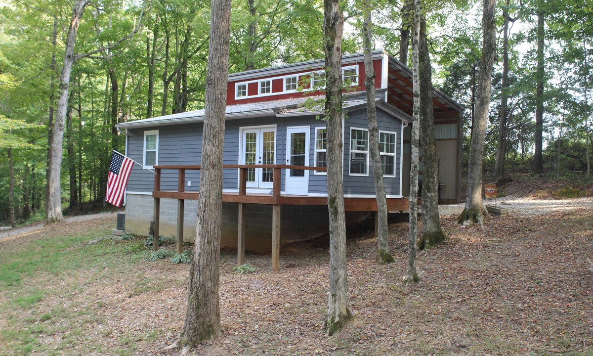 Scottsville Cottage | Simply Sailing - A Cottage In The Trees