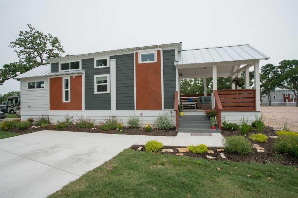 Austin Apartment | Simply Southern Tiny House Retreat