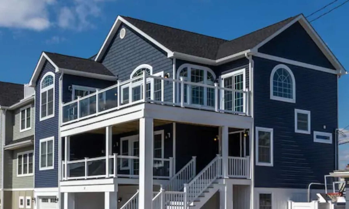 Normandy Beach House | Simply Stunning 5 Star Experience