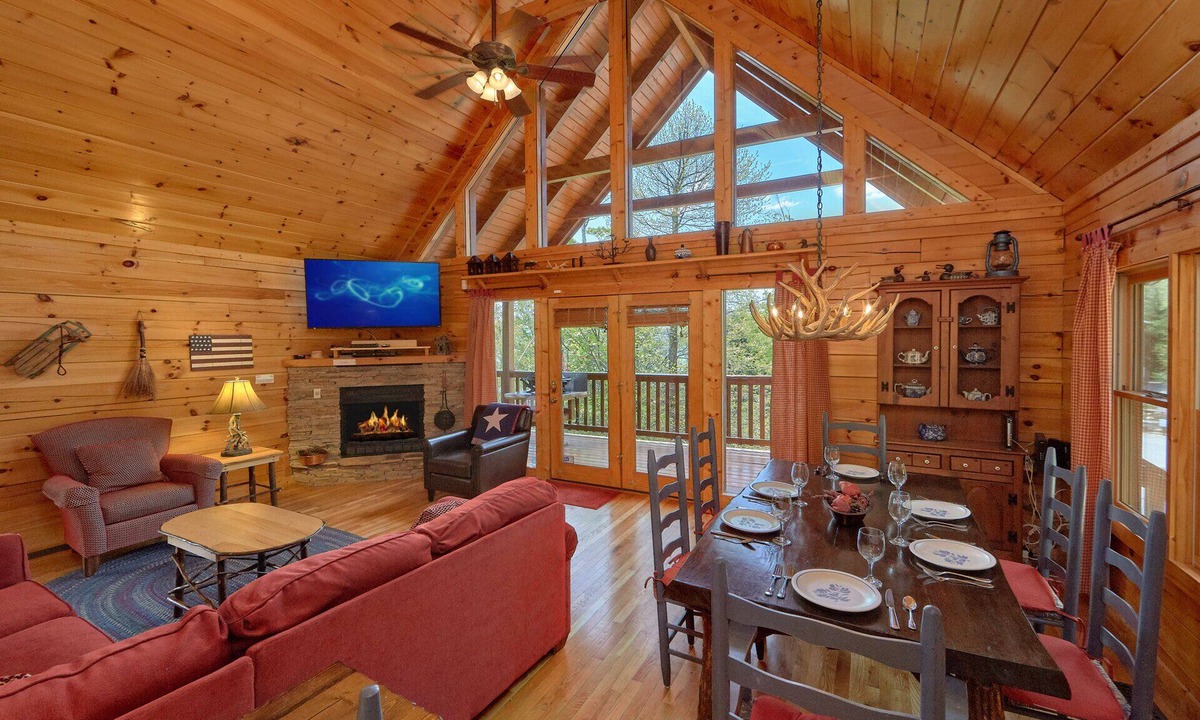 Black Bear Falls Cabin | Simply the Best - Amazing Views, Spacious Decks! High Mountain Lodge