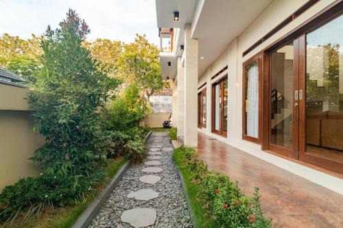 Pemaron Villa | Singaraja Sea View Villa