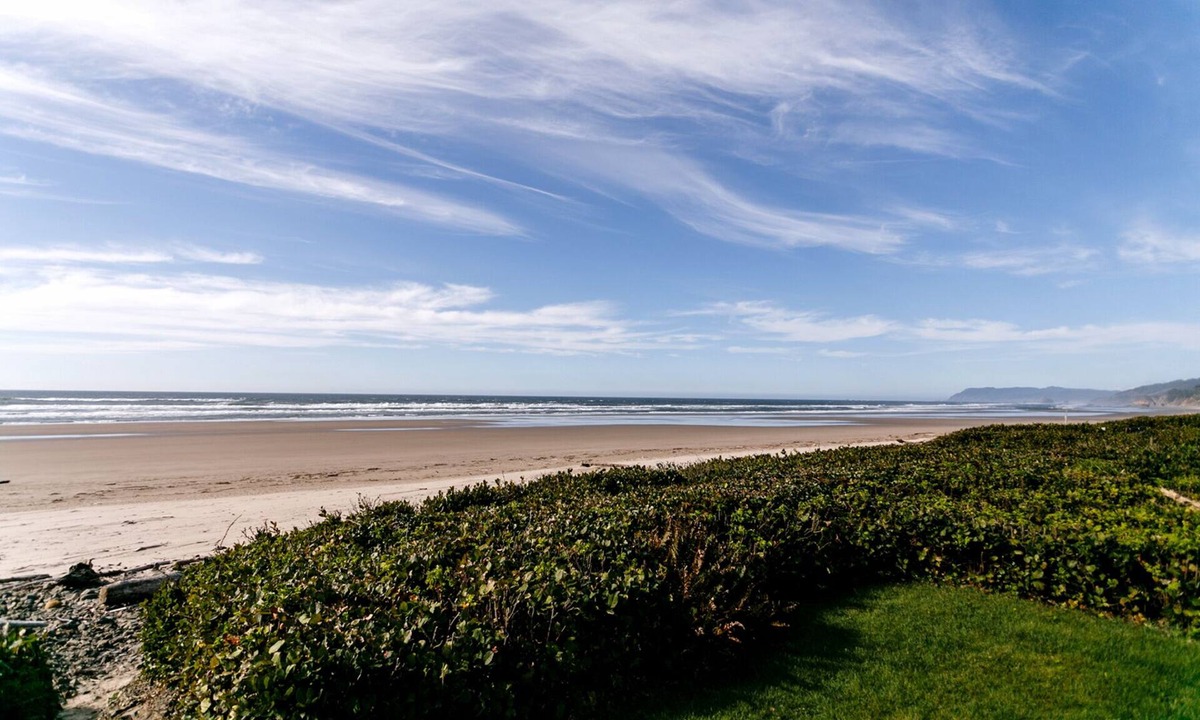 Arch Cape House | 'Singing Sands' at Arch Cape: Private Ocean Front Beach House