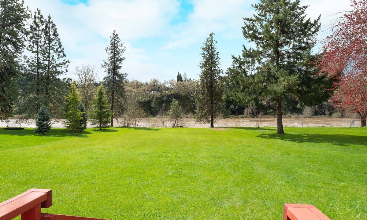 Winchester House | Singing Waters at N. Umpqua