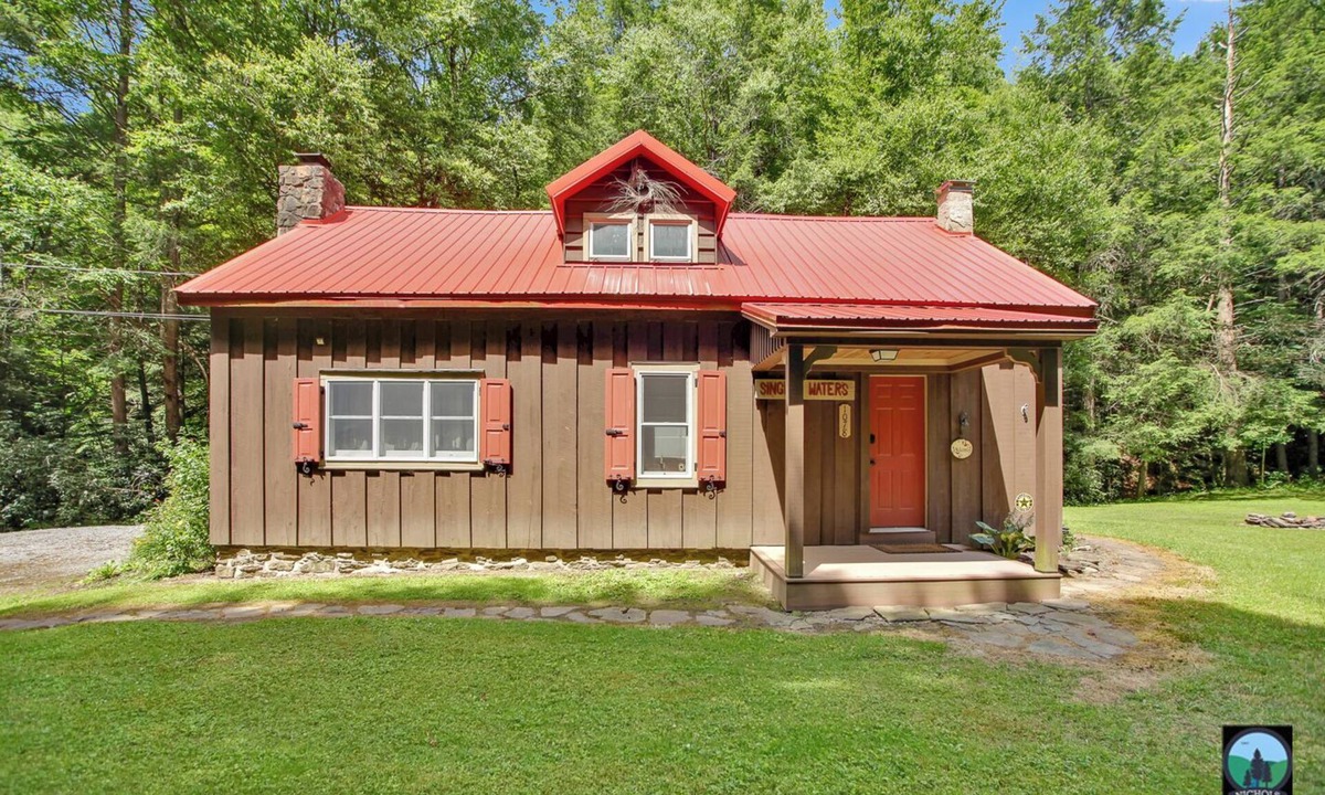 Morris Cabin | Singing Waters Camp