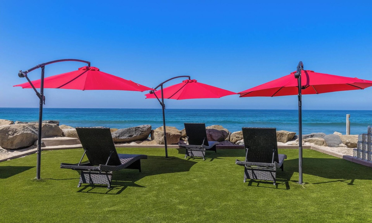 South Oceanside House | Single Family Beachfront Home, Private Beach P1735-0