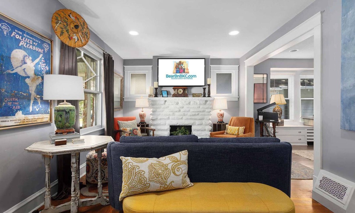 Rosedale House | Single Level Home Near KU Med + Plaza w/Hot Tub