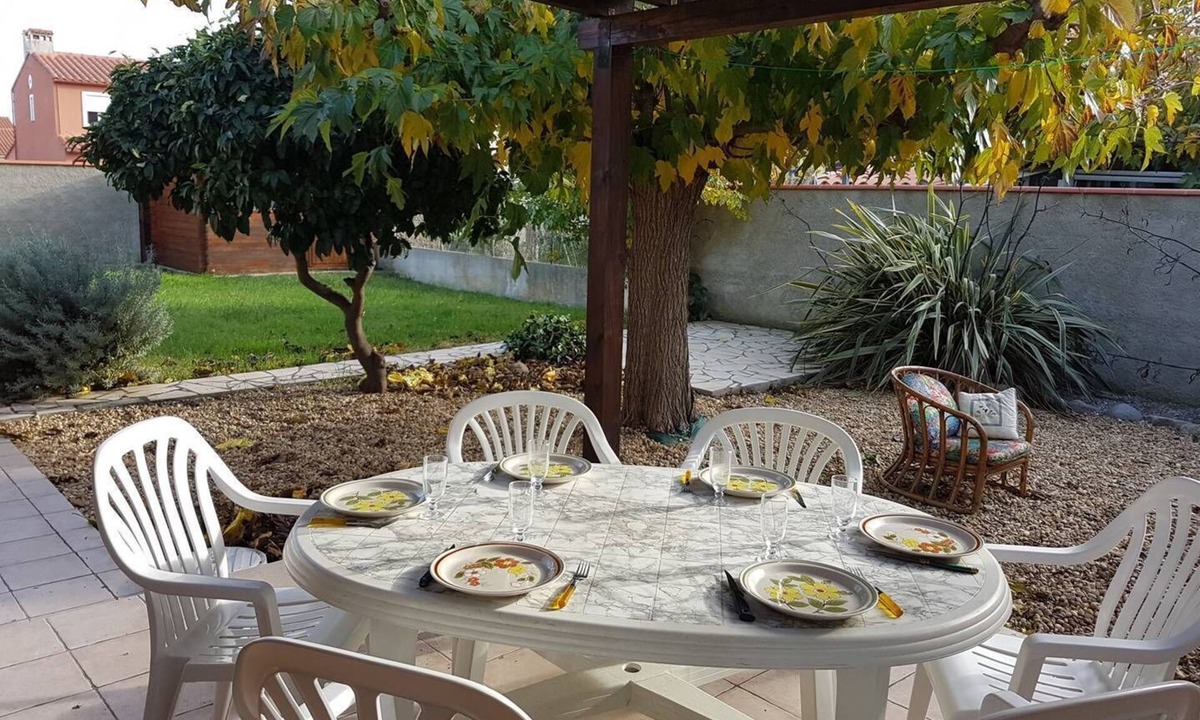 Saint-Cyprien House | Single-storey 3-bedroom villa with large garden - 6RADI8