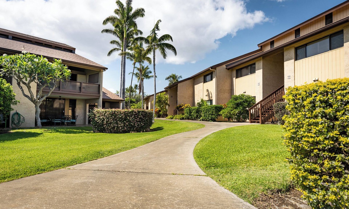Waikoloa Condo | Single-story, first-floor condo featuring 2 bedrooms and 2 bathrooms.