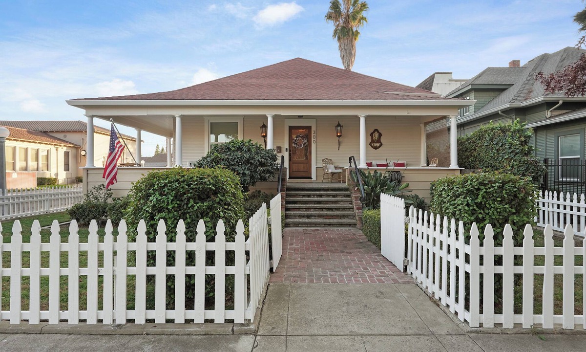 Lodi House | Sip & Stroll: Downtown Lodi Walk to Eats & Shops Easy Winery Drive