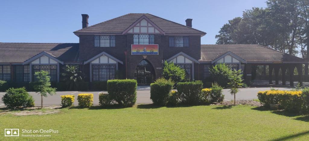 Heatherbrae Hotel | Sir Francis Drake