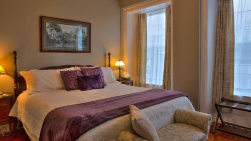 Brockville Bed & Breakfast | Sir Isaac Brock B&B Luxury Suites