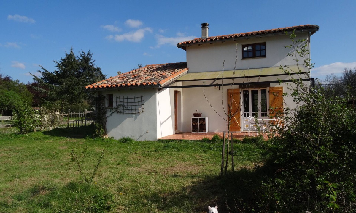 Lagraulet-Saint-Nicolas Cottage | SIROTELAVIE