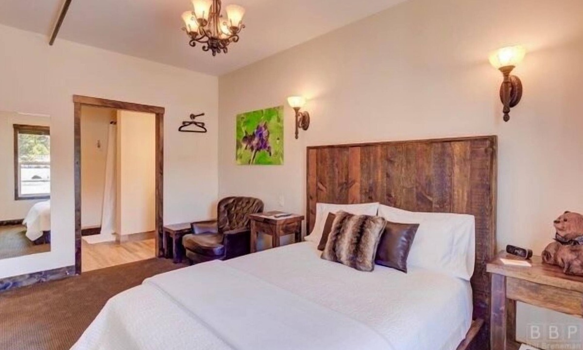 Sisters Hotel | Sisters Bunkhouse Room 1