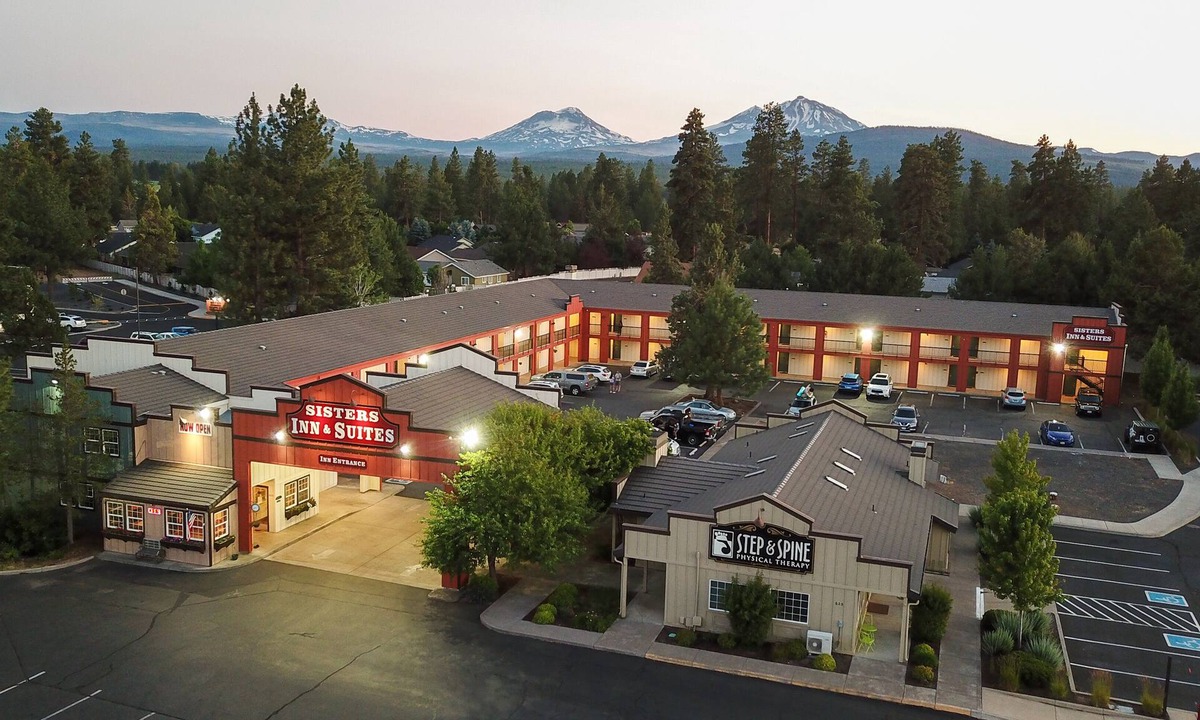 Sisters Hotel | Sisters Inn And Suites