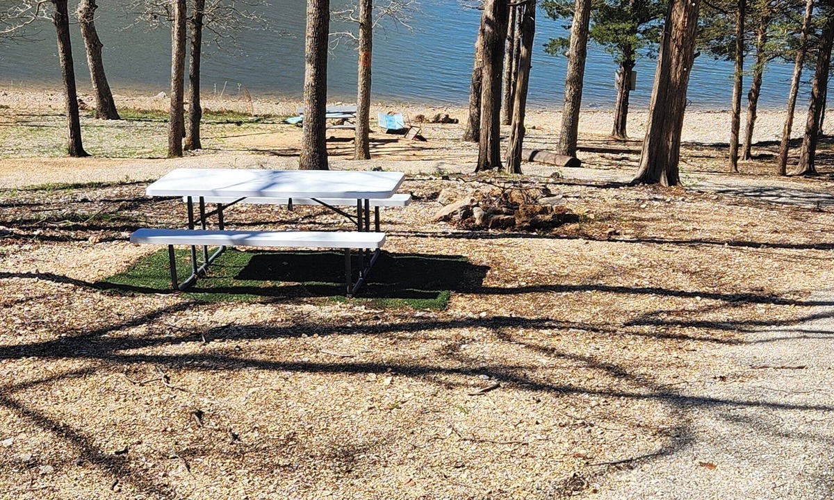 Sunrise Beach RV Rental | Site 8 Small Wooded Site