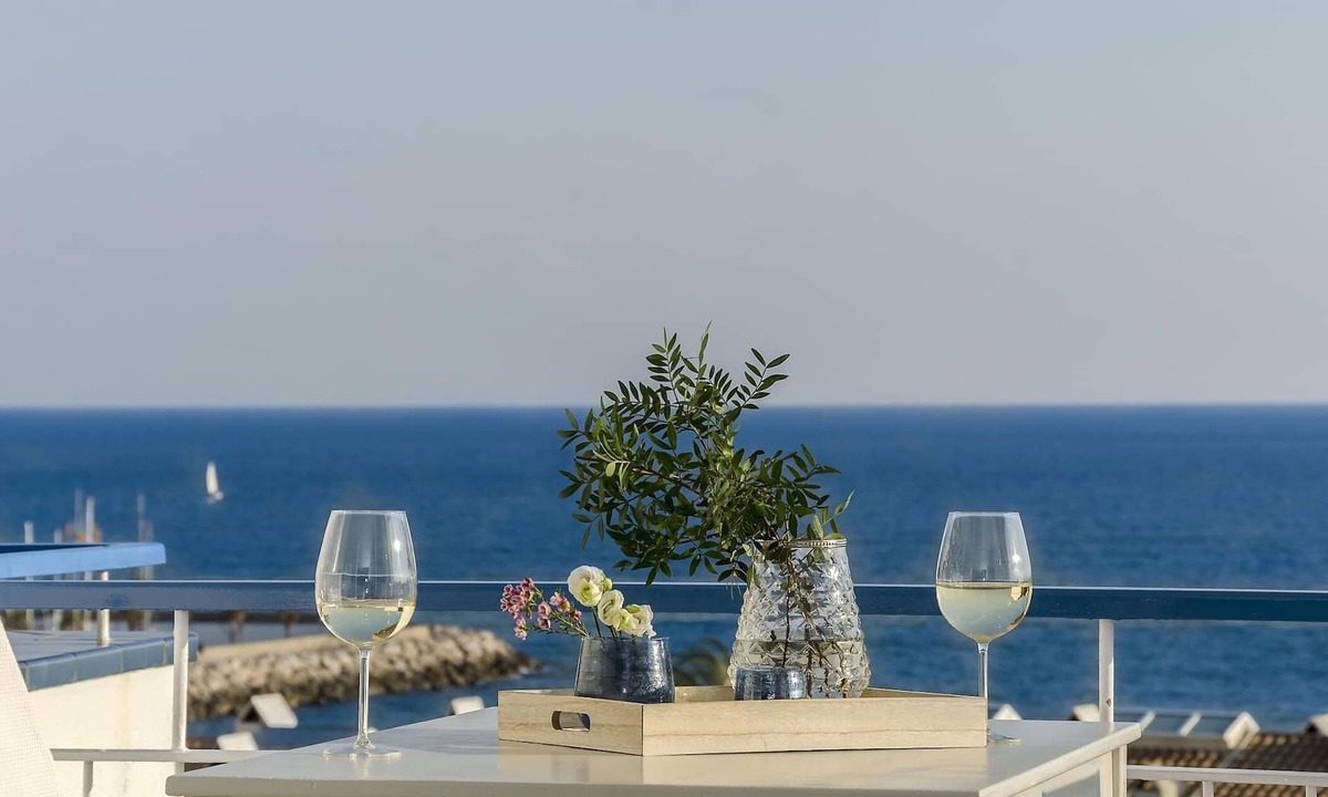 Sitges Apartment | Sitges Spaces Sea View Paradise- 2 Beds/2 Baths/Terrace- Up to 6 People