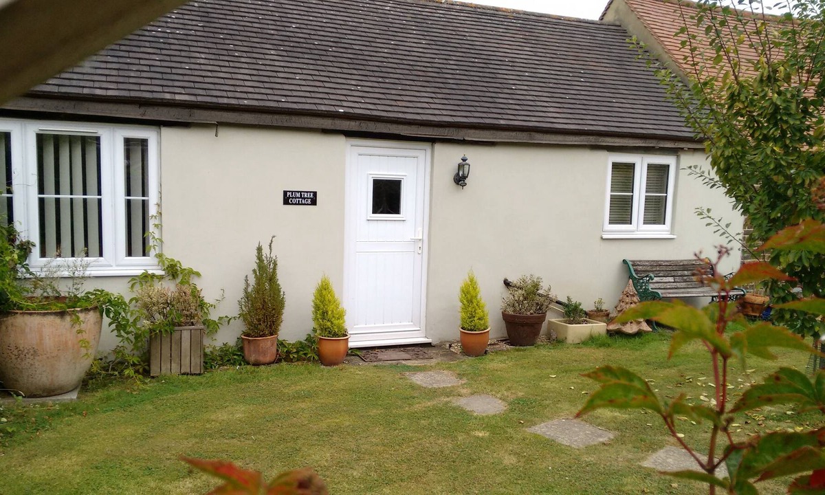 Uckfield Cottage | Situated 3 miles from Uckfield, between the Ashdown Forest and the South Downs