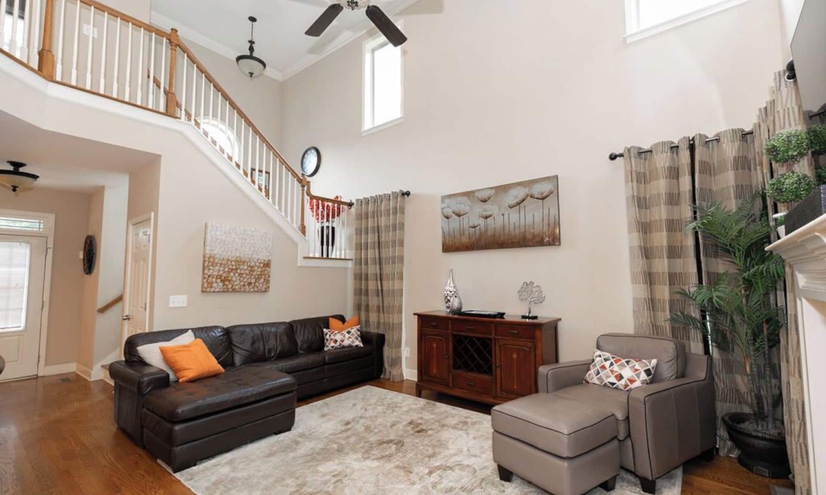 Arbor Gate House | Six Flags + Downtown Access | World Cup Stay