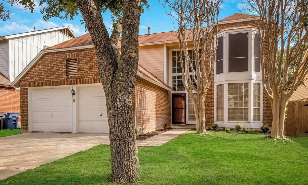 San Antonio House | Six Flags|SeaWorld|LaCantera