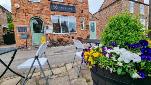 Dunnington Hotel | Sixteen B