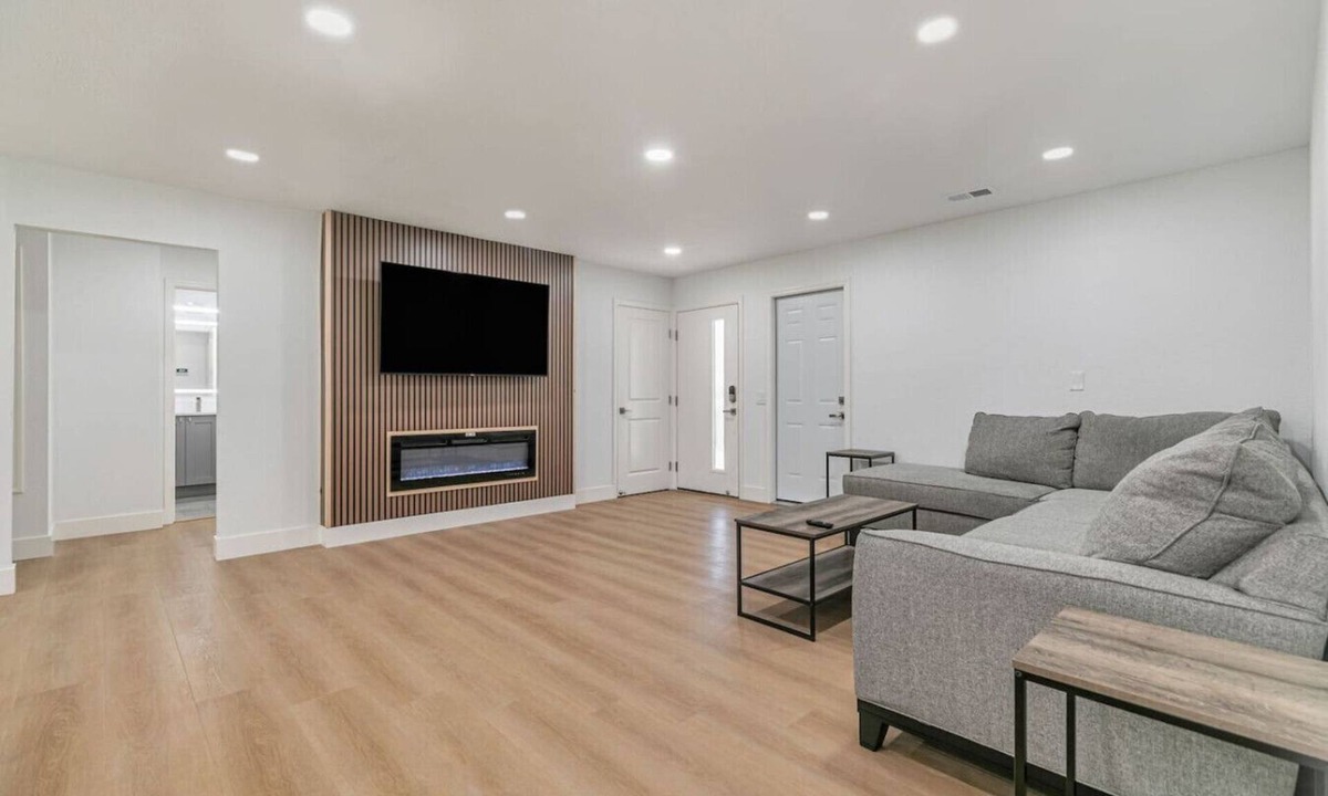 East San Jose House | SJ Luxe 4BR Home | Sleeps 10